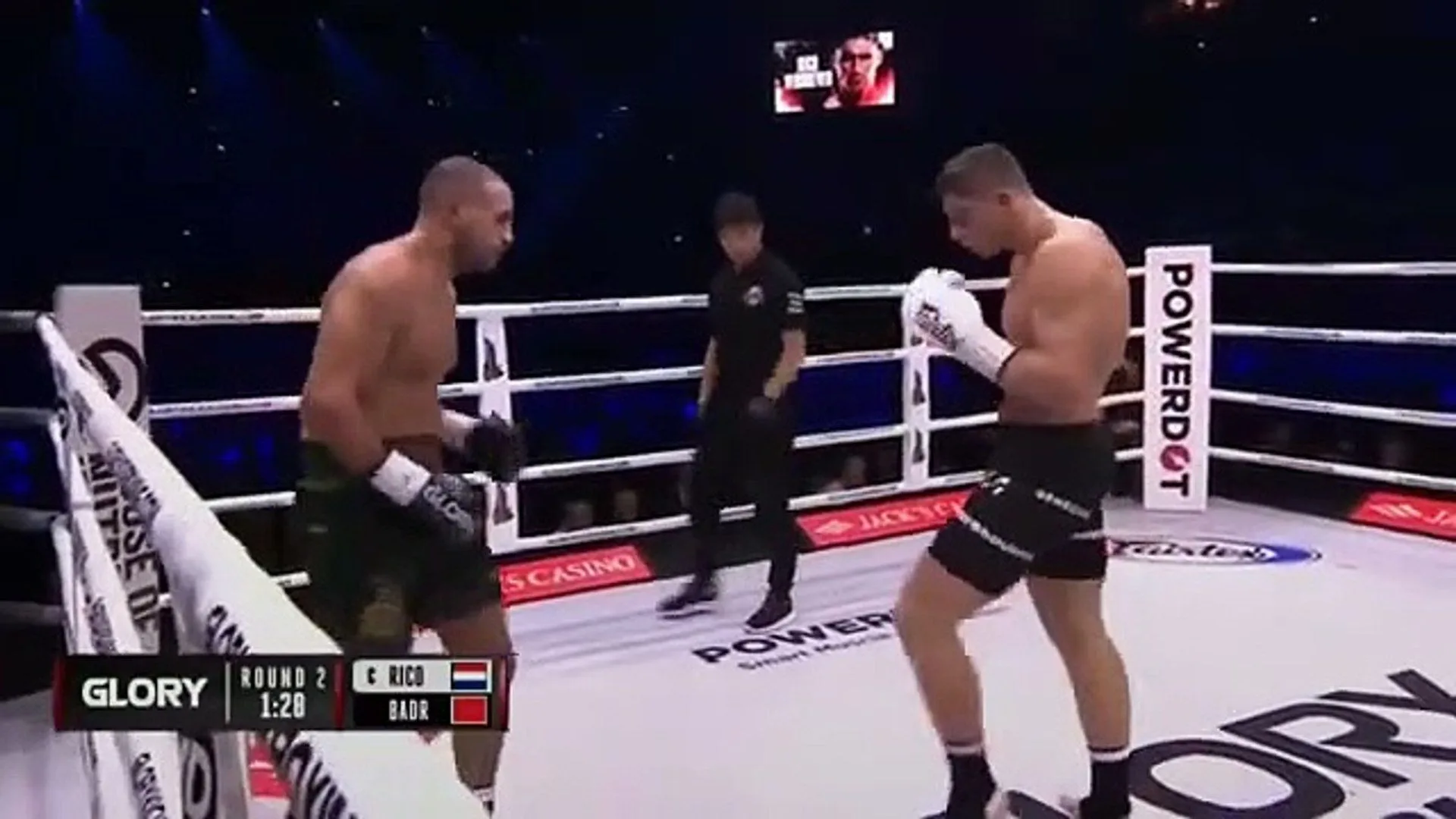 بث مباشر | مشاهدة نزال ريكو وطارق خبابز في جلوري 77