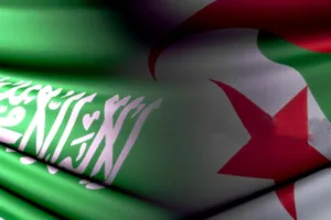 علم الجزائر والسعودية