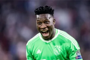 حارس أياكس أمستردام