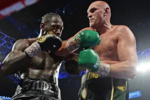 تايسون فيوري يهزم وايلدر ويحافظ على حزام مجلس الملاكمة العالمي للوزن الثقيل