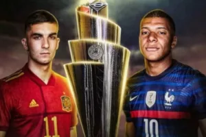 تشكيلة إسبانيا وفرنسا في نهائي الأمم الأوروبية