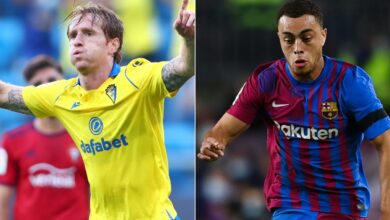 alex fernandez of cadiz xleftx and sergixo dest of barcelona xrightx.jpg 242310155