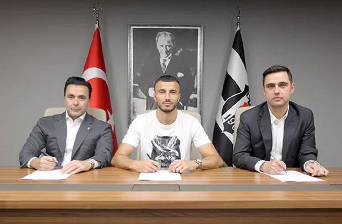 xRomain Saiss Besiktas.jpg.pagespeed.ic .CWFodJKdN4