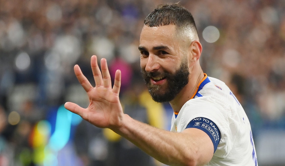 حساب كريم بنزيما على انستقرام وتويتر لم يعد موجود