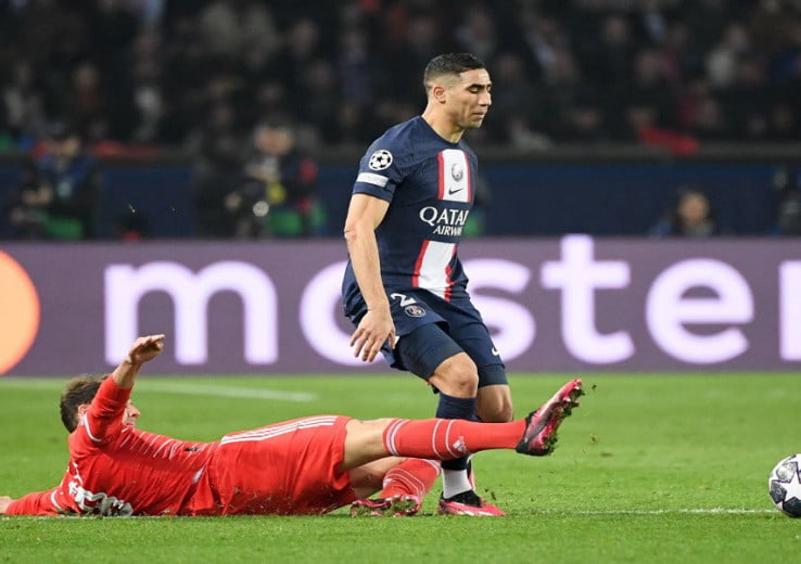 على ذمة لو باريزيان أشرف حكيمي يشعل ازمة كبيرة داخل سان جيرمان بعد مباراة بايرن