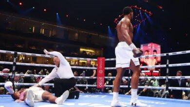 أنتوني جوشوا يهزم نغانو بالضربة القاضية في نزال “Knockout Chaos” بالرياض