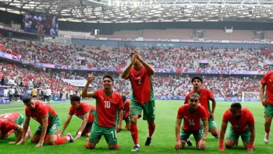 لاعب المنتخب المغربي يجري عملية عاجلة على مستوى الرأس