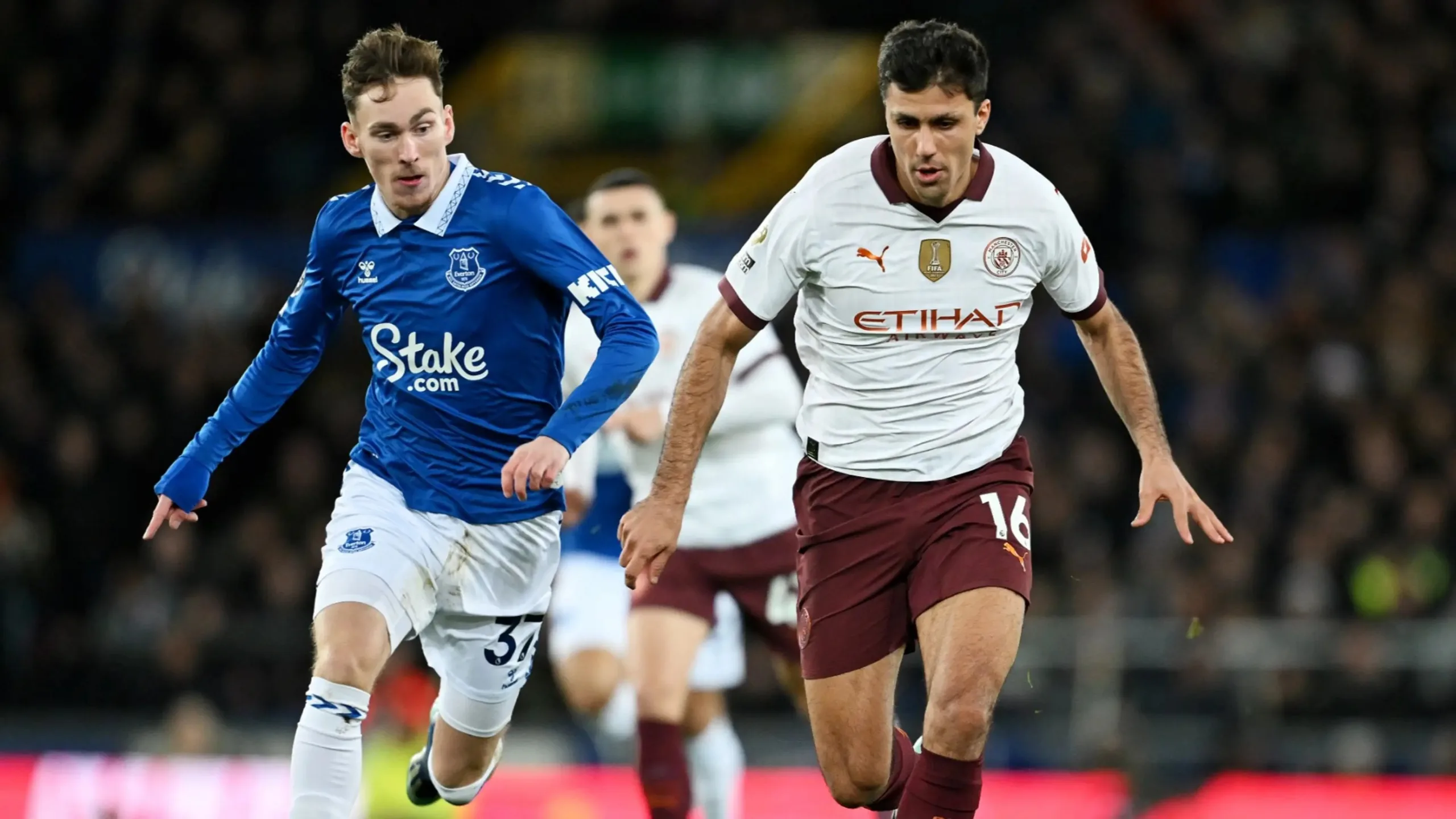 القنوات المفتوحة الناقلة لمباراة مان سيتي وايفرتون في الدوري الإنجليزي