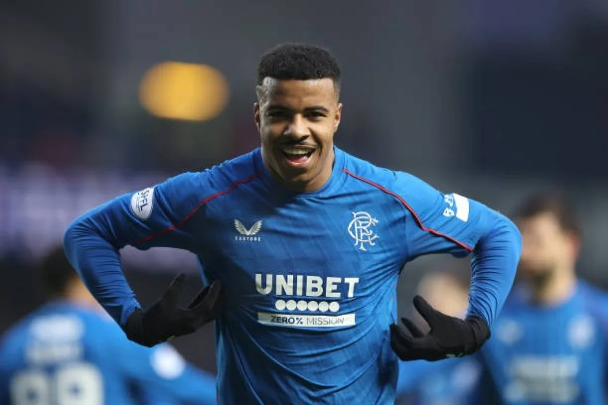 فيديو حمزة إيكمان يقدم مباراة كبيرة أمام مان يونايتد في يوربا ليج تحث الأنظار وليد الركراكي