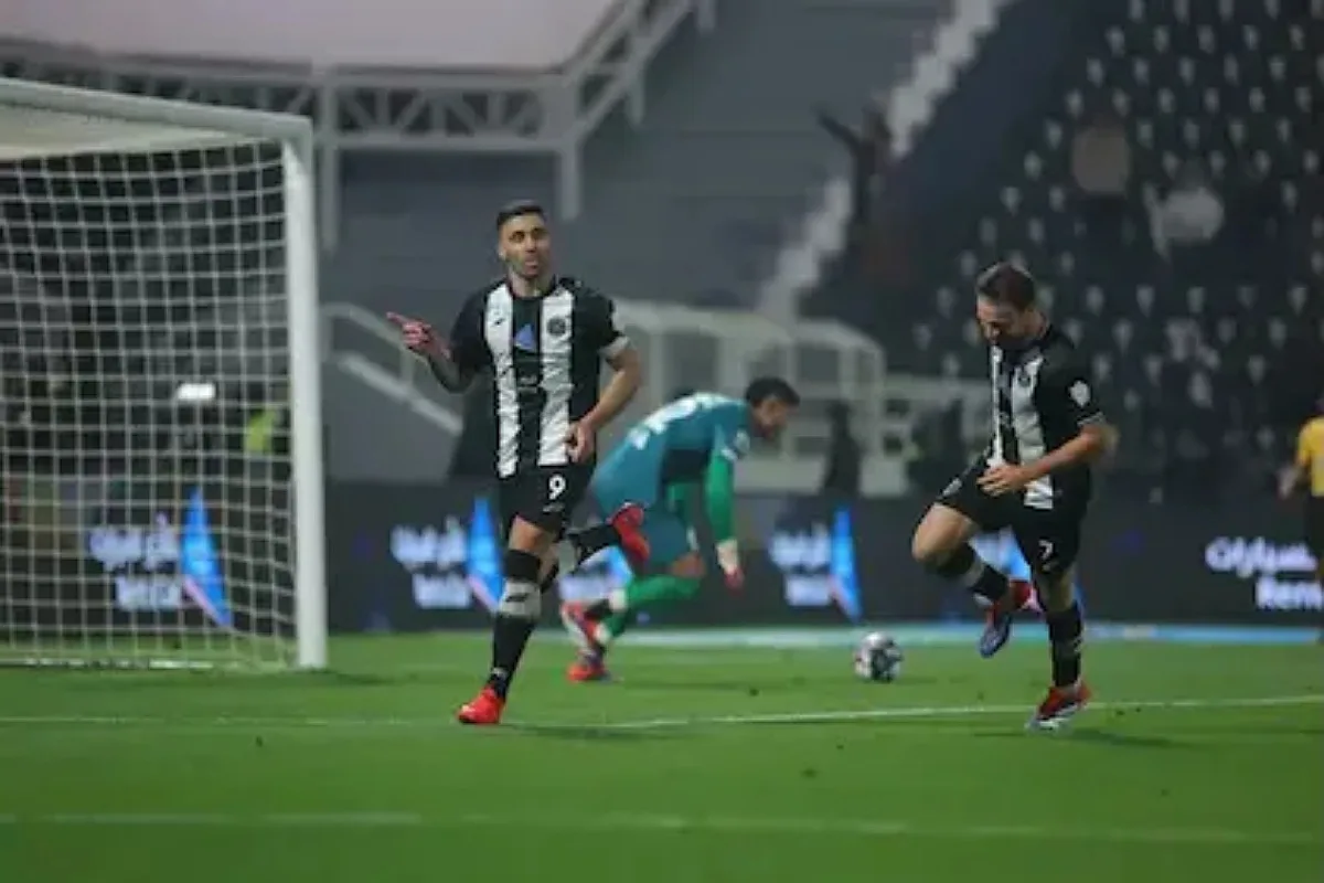 ترتيب هدافي الدوري السعودي بعد ثنائية عبد الرزاق حمد الله في شباك الفيحاء