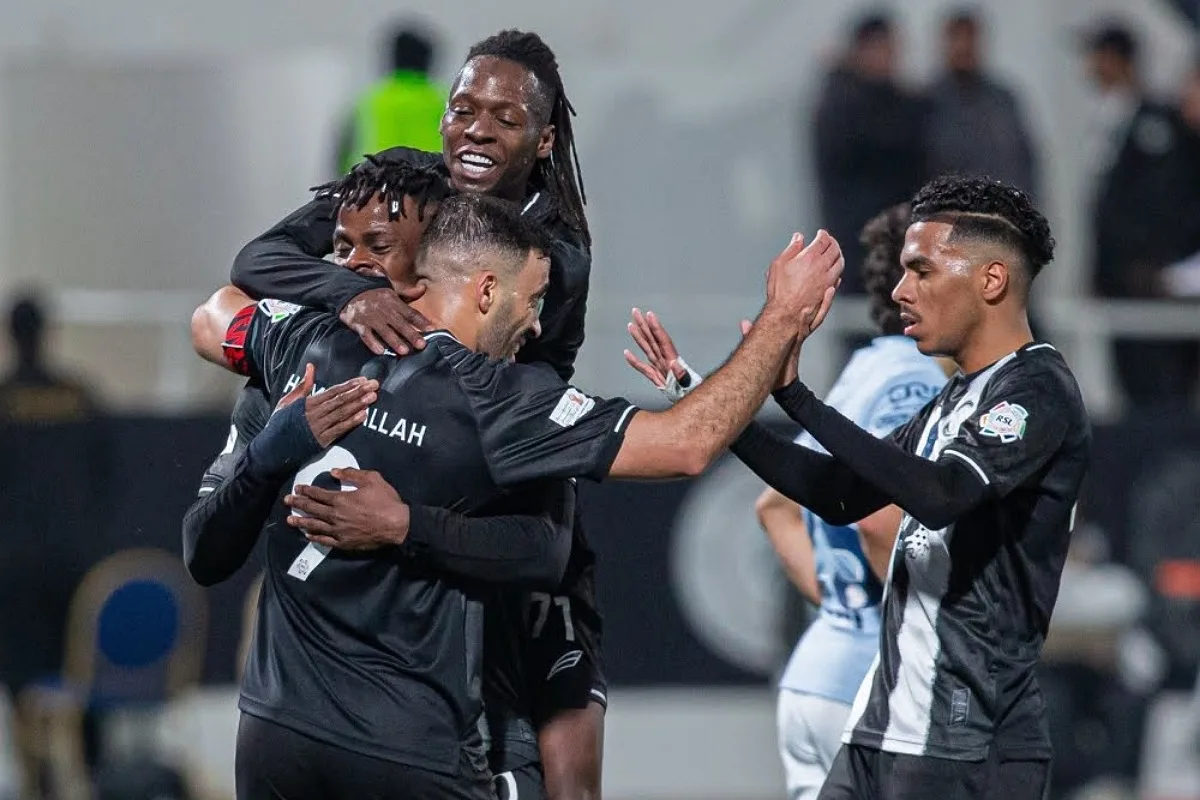 فيديو عبد الرزاق حمد الله يسجل ثنائية عالمية في شباك الفيحاء ويقترب من رقم تاريخي