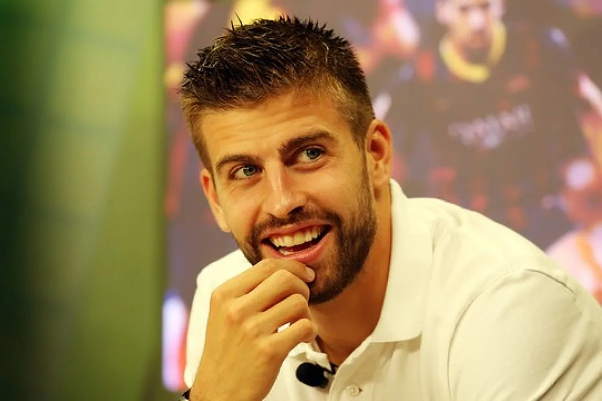 نجم برشلونة السابق جيرارد بيكيه يحضر للمغرب من أجل مشاهدة هاته المباراة