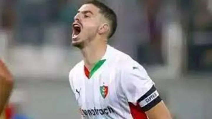 مولودية الجزائر تطعن في عقوبة عبد اللاوي وتطمح لتخفيضها