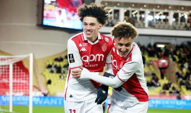 إلياس بن صغير ينصح زميله في نادي موناكو ماغنيس أكليوش بلعب لمنتخب فرنسا