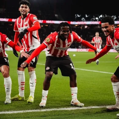 فيديو المغربي صهيب دريوش يسجل في شباك آرسنال ويودع دوري أبطال أوروبا