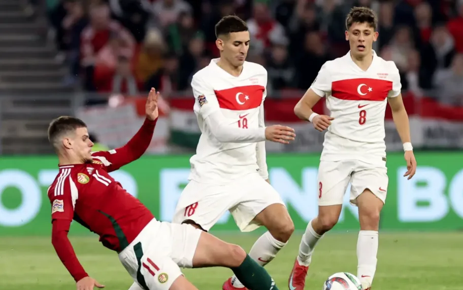 تركيا وصربيا واليونان يتأهلون إلى المستوى الأول