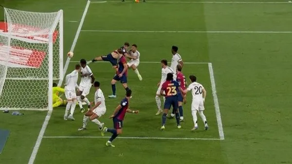 برشلونة يتوج بلقب كأس ملك إسبانيا بفوز مثير على ريال مدريد في الكلاسيكو