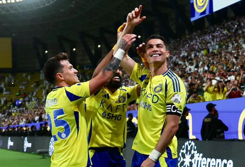 "النصر يحقق انتصاراً ساحقاً على يوكوهاما الياباني في دوري النخبة: ملخص وأهداف المباراة"