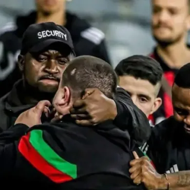 فيديو جماهير مولودية الجزائر تشعلها بعد توديع الفريق دوري أبطال أوروبا أمام أورلاندو