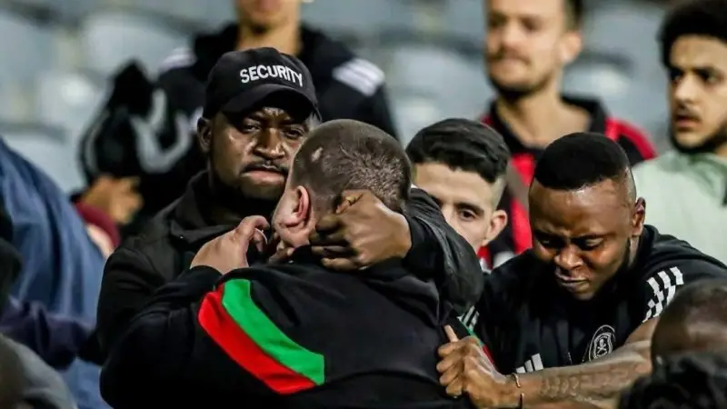 فيديو جماهير مولودية الجزائر تشعلها بعد توديع الفريق دوري أبطال أوروبا أمام أورلاندو