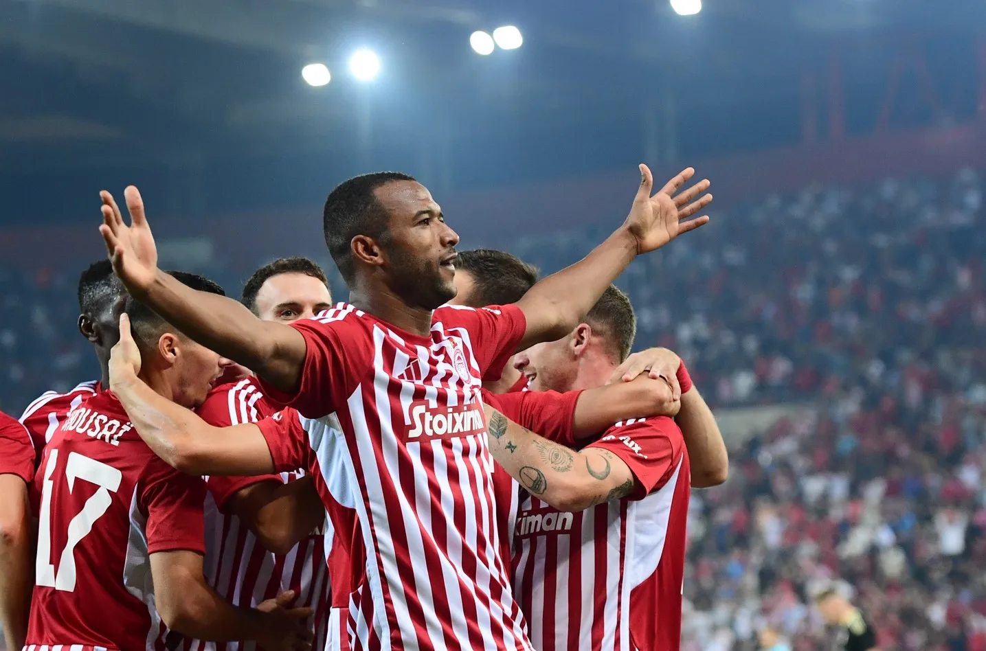 فيديو أيوب الكعبي يسجل في الديربي ويقود أولمبياكوس لتتويج بلقب الدوري