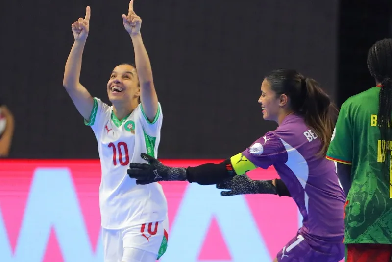 “لبؤات الفوتسال” يفوز على أنجولا يتأهل للنهائي