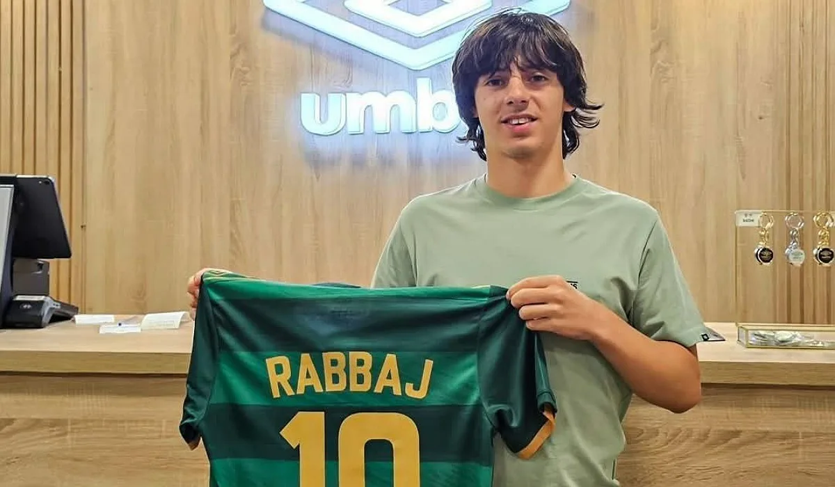 نجم تشيلسي إبراهيم رباج يوقع لنادي الرجاء البيضاوي