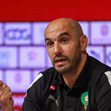وليد الركراكي يفاجئ الجماهير المغربية بقراره لطرد 4 لاعبين من المنتخب المغربي قبل مواجهتي تونس وبنين