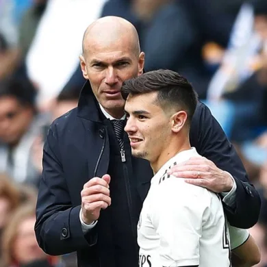 زيدان يوافق على عودة لتدريب ريال مدريد خلفا لأنشيلوتي وهذا هو مصير إبراهيم دياز