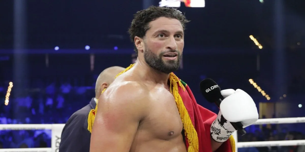 موعد نزال المغربي جمال بن صديق القادم أمام الجزائري سفيان العيدوني في غلوري يونيو المقبل