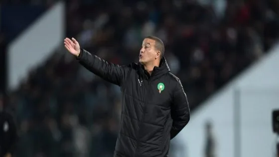 فيديو نبيل باها يغضب المغاربة بحركة أستفزازية بعد تسجيل أبنه لهدف أمام جنوب إفريقيا