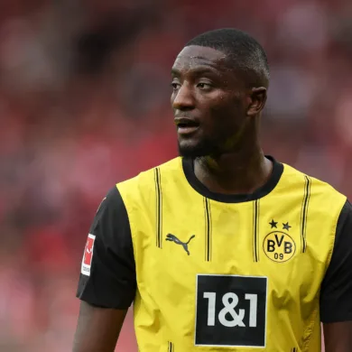 جيراسي يدخل التاريخ بهاتريك مميز في شباك برشلونة