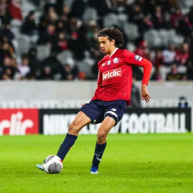 بوعدي يثير صراعًا دوليًا: مستقبله المغربي أم الفرنسي؟