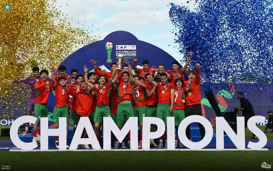 عروض احترافية تهز عالم الكرة المغربية! نجوم المنتخب للناشئين يغازلون أندية أوروبية ويثير الدهشة