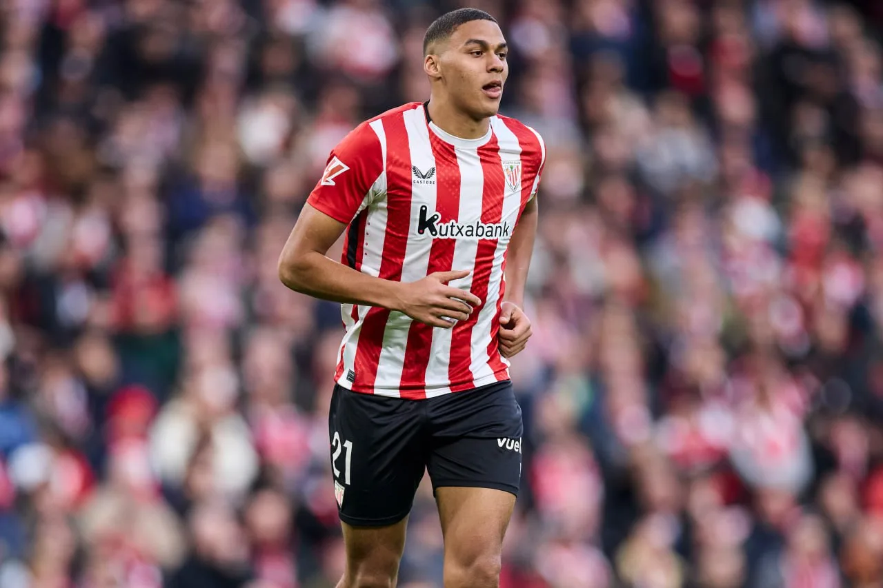 مروان سانادي يقترب من اللحاق بالمنتخب المغربي لأول مرة: تفاصيل المفاوضات مع اللاعب الواعد