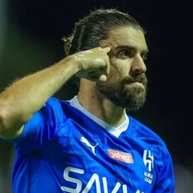 نيفيز يشعل حماس جماهير الهلال قبل المواجهة الحاسمة في دوري أبطال آسيا