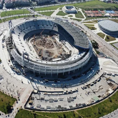 صدمة الإعلام الجزائري مع اقتراب اكتمال أشغال ملعب طنجة الكبير لأحتضان كأس إفريقيا وكأس العالم