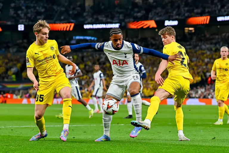 القنوات الناقلة لمباراة توتنهام وبودو غليمت في الدوري الأوروبي