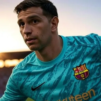 ليونيل ميسي يتوسط لأنتقال إيمليانو مارتينيز إلى نادي برشلونة