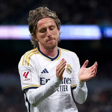 تفاصيل صغيرة تفصل لوكا مودريتش من أنتقال لنادي الشباب السعودي