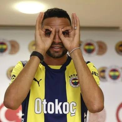 صراع الإسباني لتعاقد مع يوسف النصيري من فنربخشة التركي