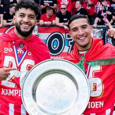 إسماعيل صيباري يقود آيندهوفن لتحقيق لقب الدوري الهولندي في معركة ملحمية أمام أياكس