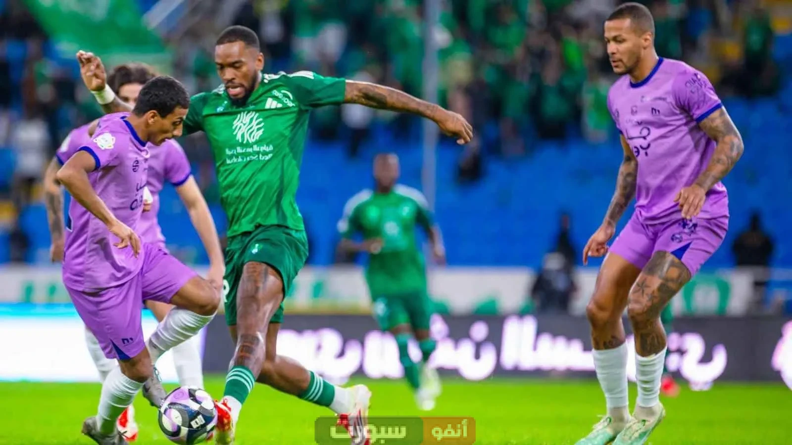 القنوات الناقلة لمباراة الأهلي اليوم ضد الخلود في الدوري السعودي 2024-2025