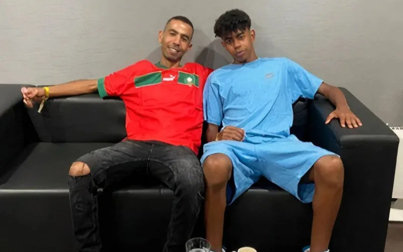 لامين يامال يطالب برشلونة بتسريح هذا لاعب وتعاقد مع نجم المنتخب المغربي