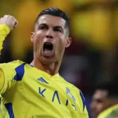 كريستيانو رونالدو يُغلق باب الرحيل ويجدد للنصر بشروطه الخاصة