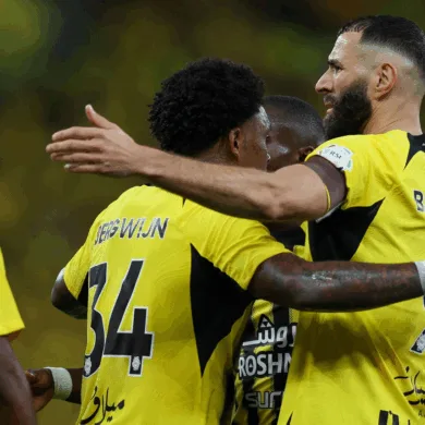 موعد مباراة الاتحاد والقادسية في نهائي كأس خادم الحرمين والقنوات الناقلة والمعلقين 2025