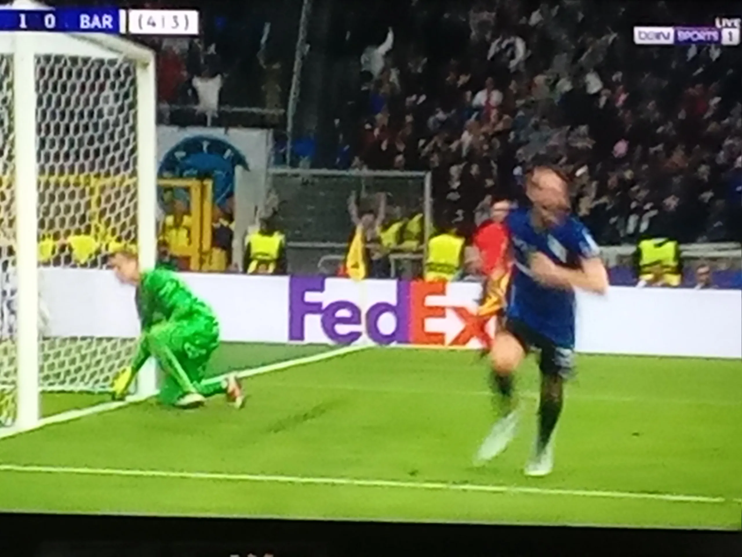 إنتر ميلان يتأهل إلى نهائي دوري أبطال أوروبا بعد انتصار مثير على برشلونة