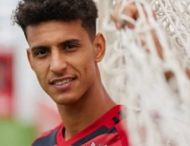 إلياس شعيرة، اللاعب المغربي، ينتقل بشكل نهائي إلى أوفييدو بعد تحقيق صعود تاريخي.