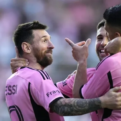 مواجهة مرتقبة: ميسي وسواريز يقودان هجوم إنتر ميامي أمام باريس سان جيرمان في دور الـ16