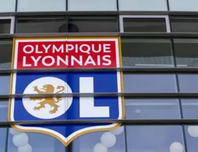 رسميا نادي أولمبيك ليون إلى دوري الدرجة الثانية الفرنسي لهذا السبب